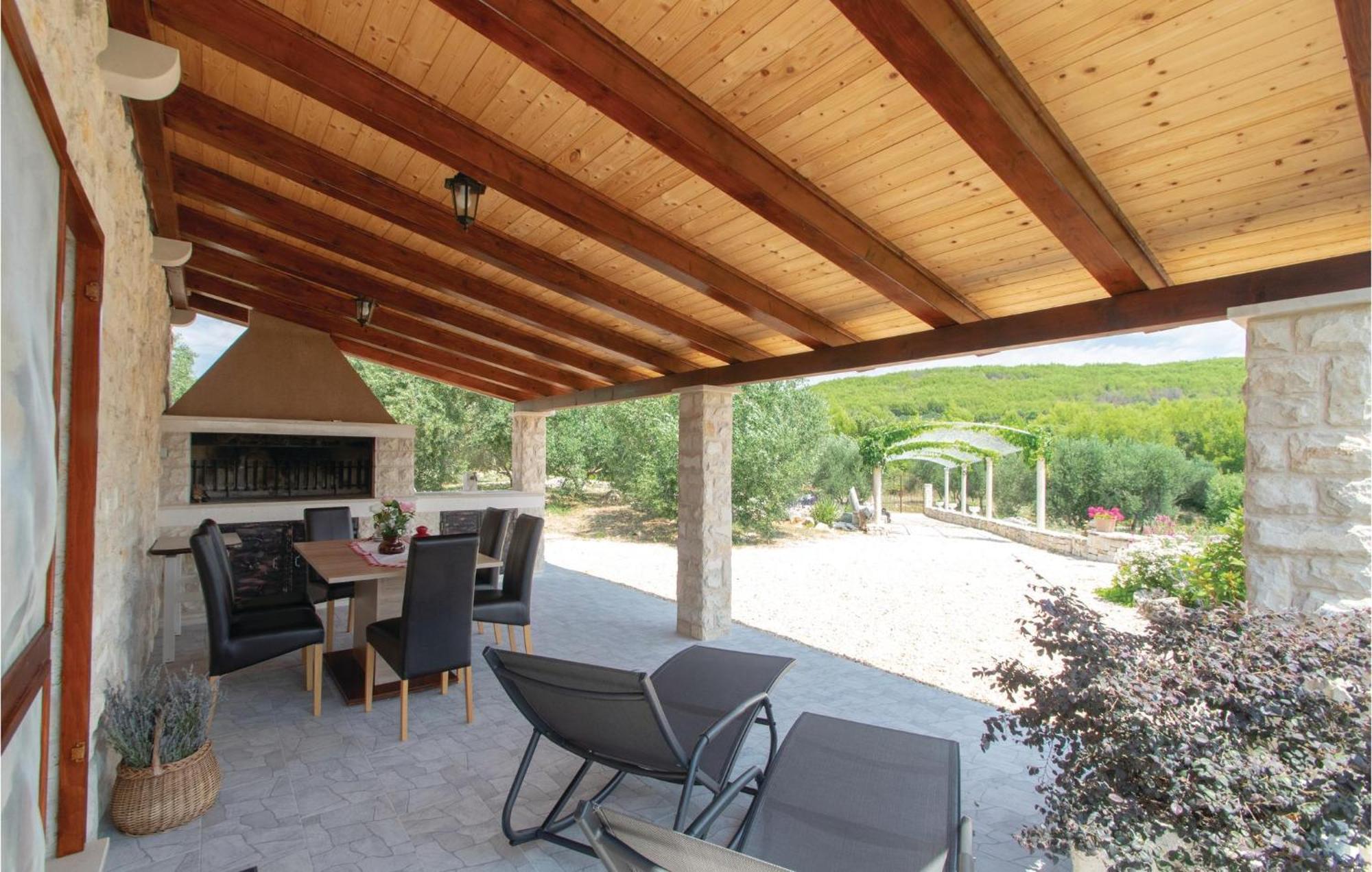 Awesome Home In Smokvica With Kitchen Exterior photo